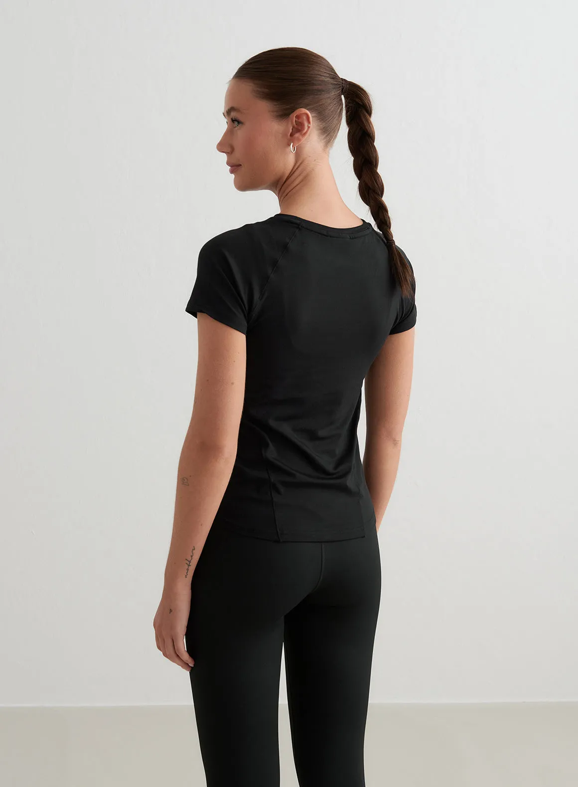 Black Soft Basic Short Sleeve