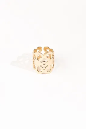 BOLD METALLIC GOLD RING