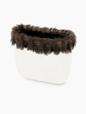 O bag classic faux fur trim soft lines sand