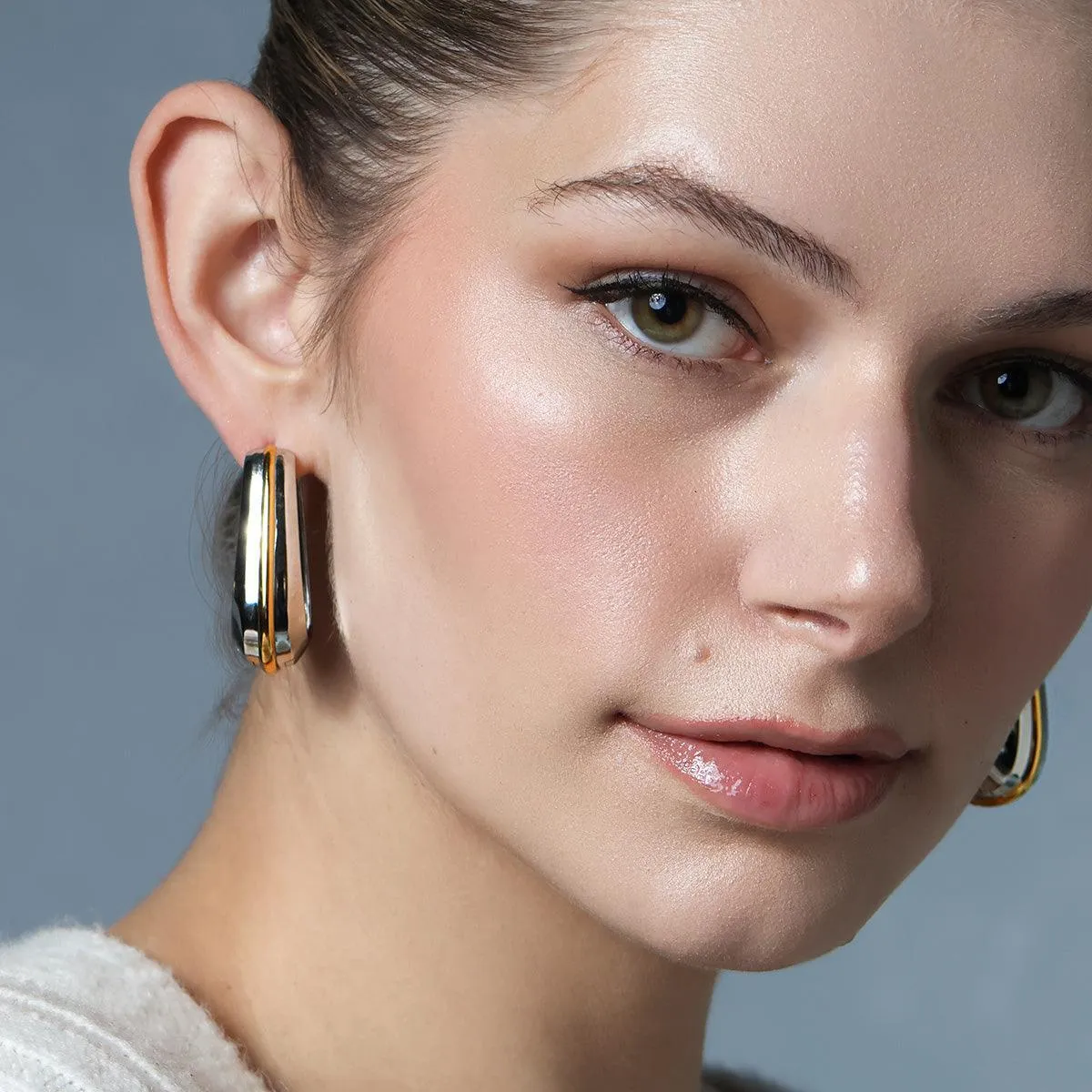 Queen Ravenna Statement Hoops