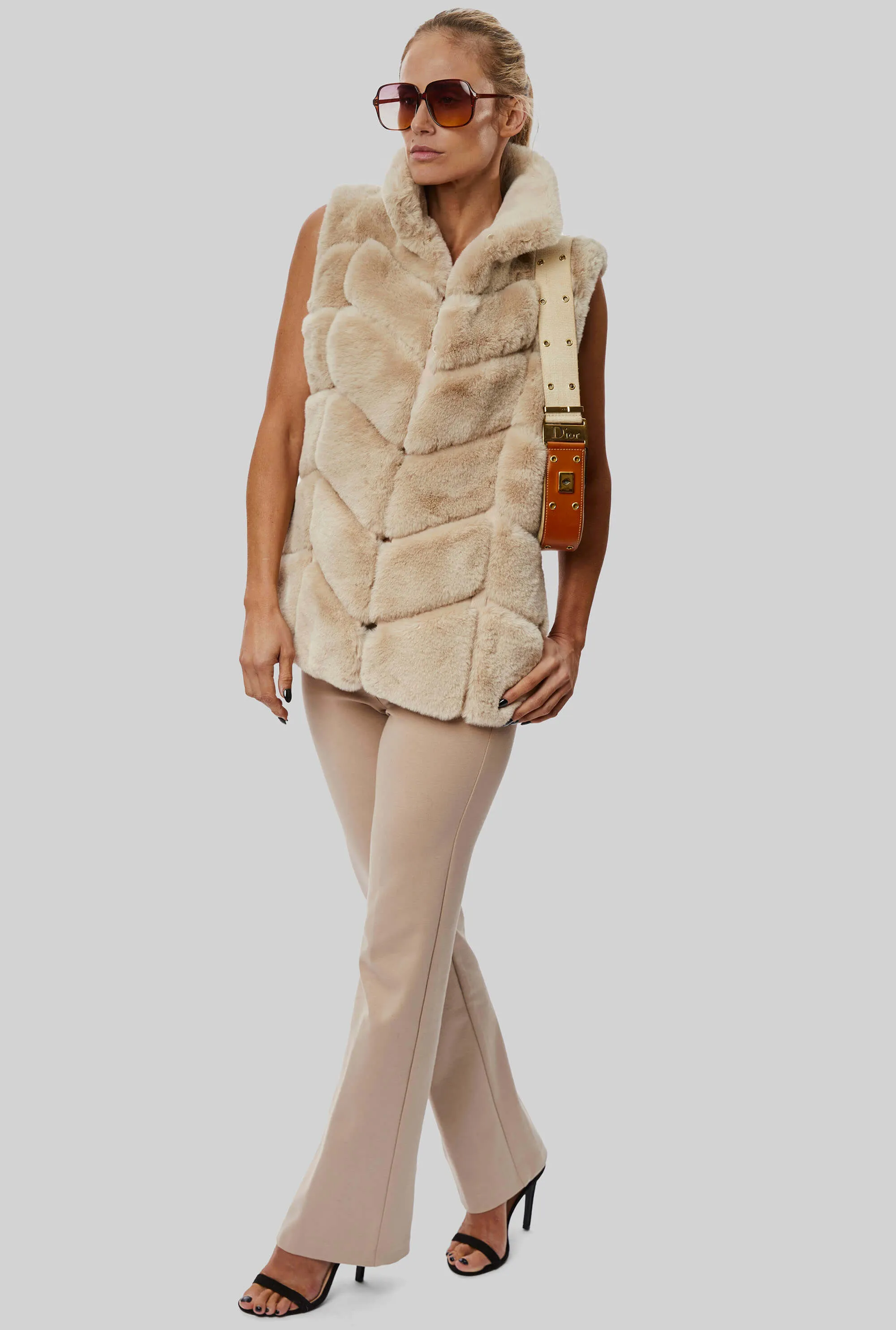 Ribbed Faux Fur Gilet Cream