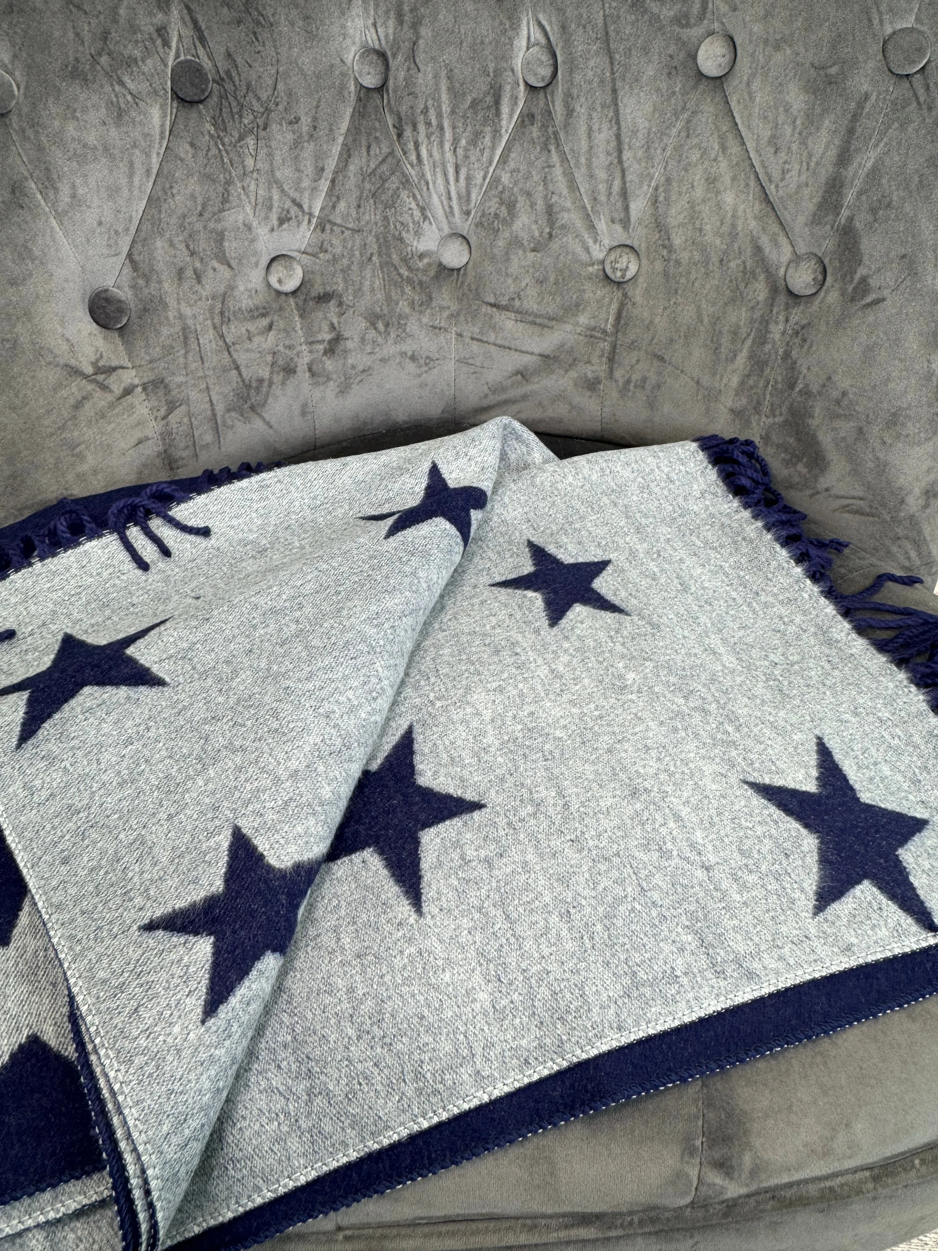 STARBOX SET IN NAVY WITH GREY STARS