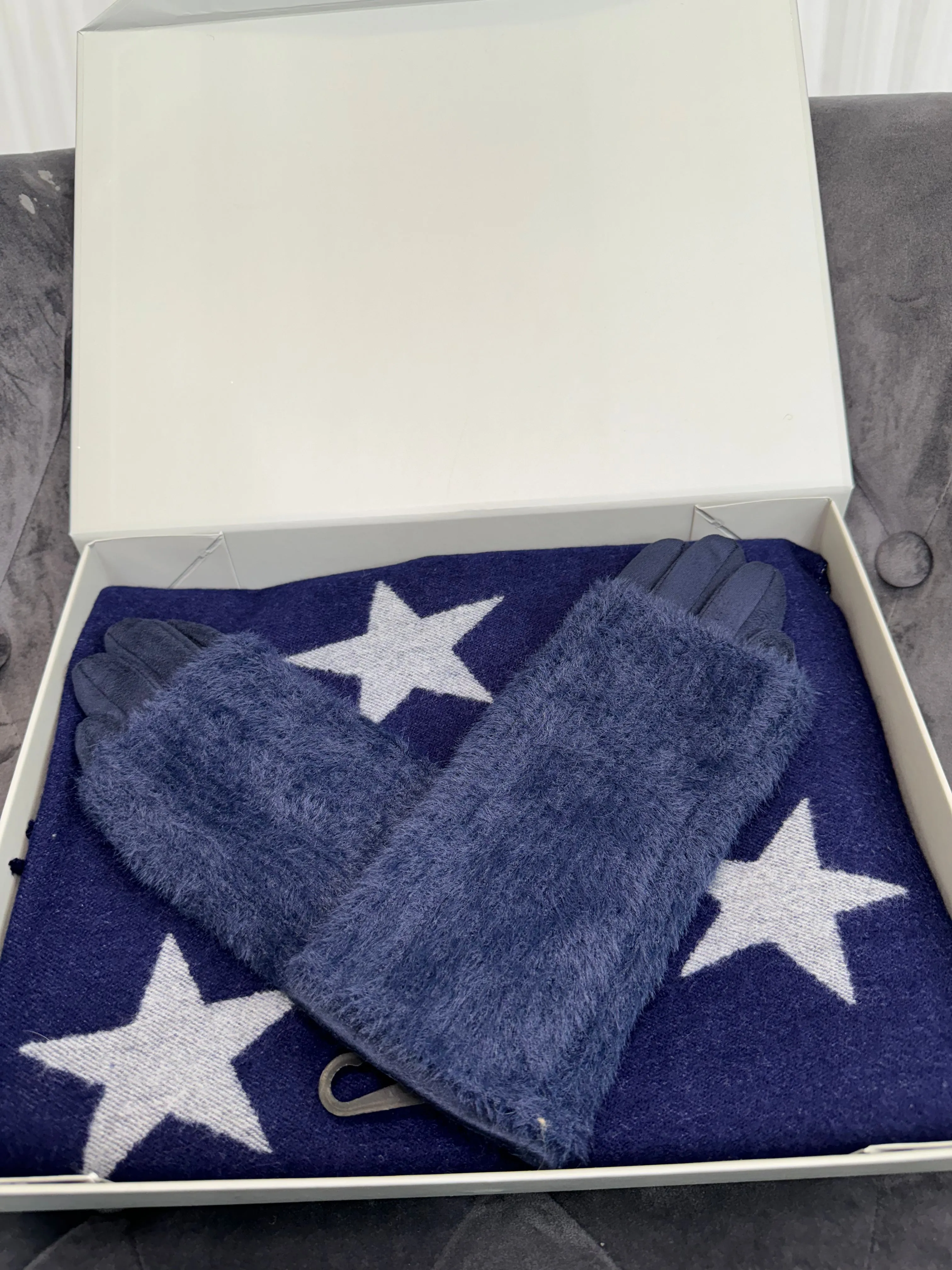 STARBOX SET IN NAVY WITH GREY STARS